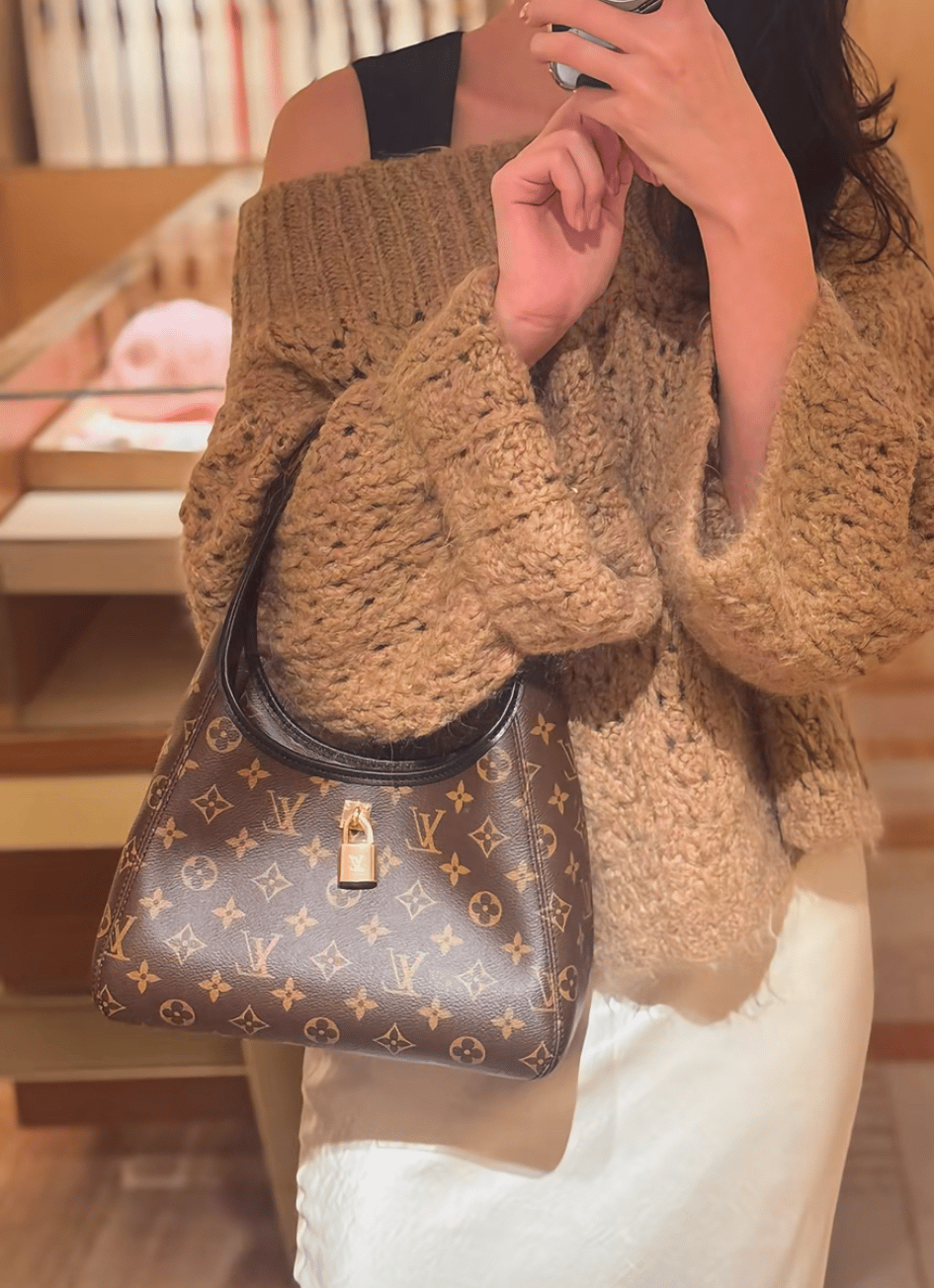 Louis Vuitton The Drop Pm Monogram Canvas M12940 view 3