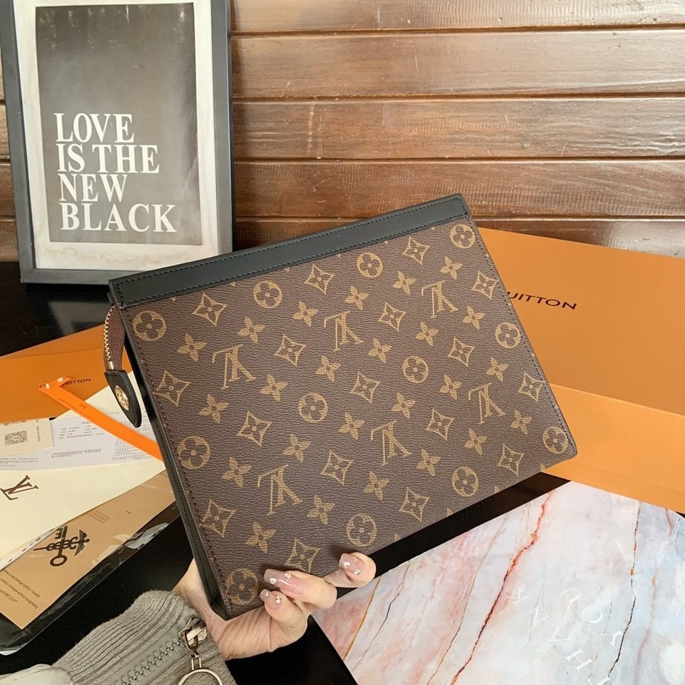 Louis Vuitton Voyage Mm Pochette Monogram Brown 26Cm view 6