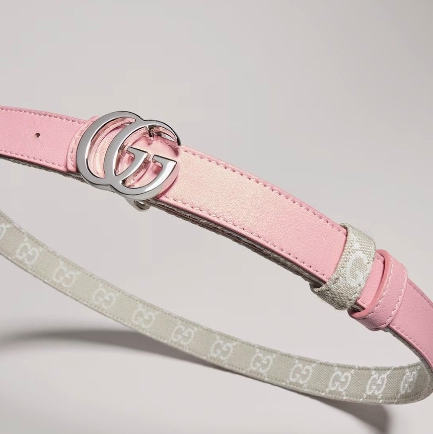Gucci Reversible GG Marmont Thin Belt Pink And Ivory GG Canvas ‎A002CC FAGA9 8563 view 4