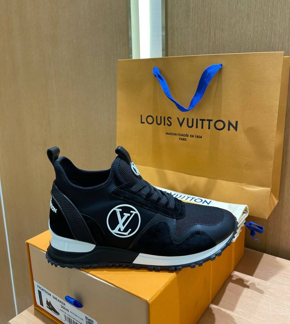 Louis Vuitton Run Away Sneaker Black 1A9Er7 view 3