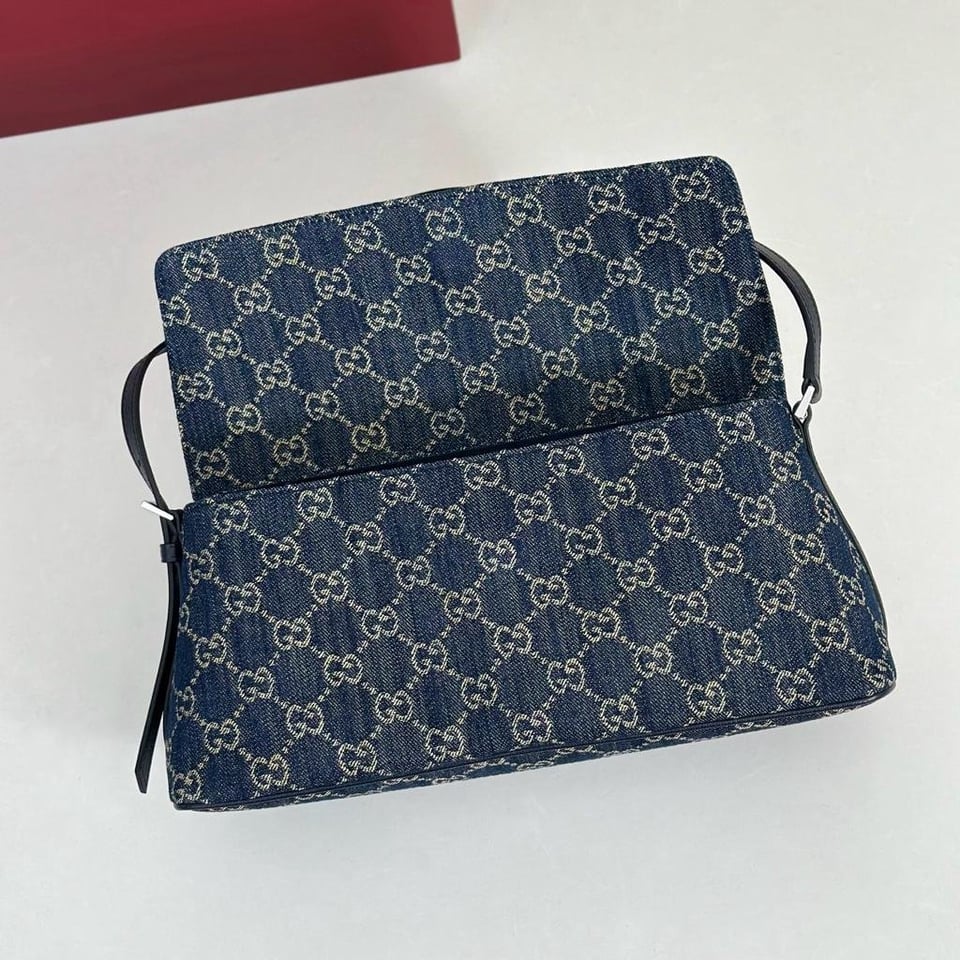 Gucci Madison Medium Shoulder Bag 31cm/12.2in Blue GG Denim ‎874744 view 6