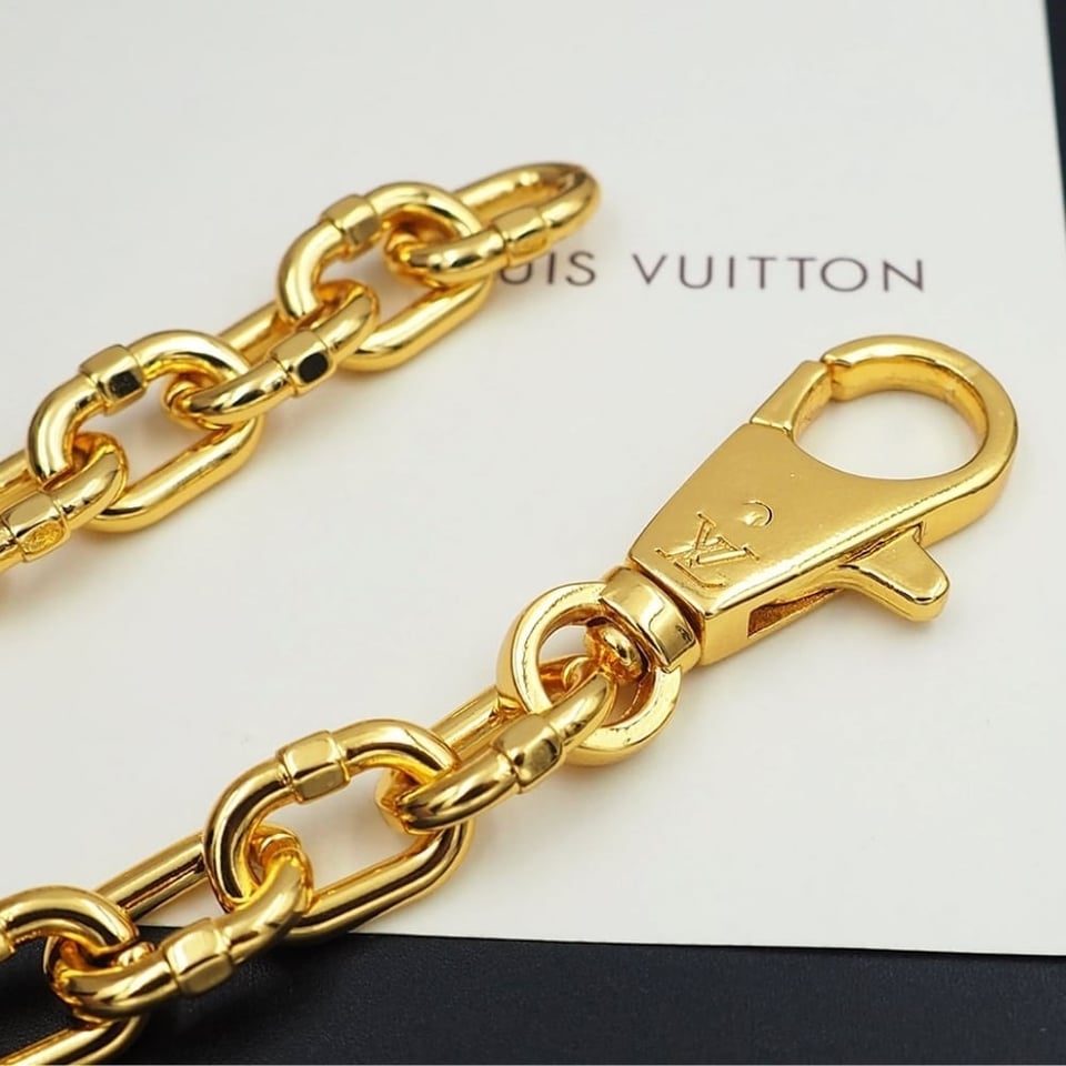 Louis Vuitton Chain Bracelet Gold view 7