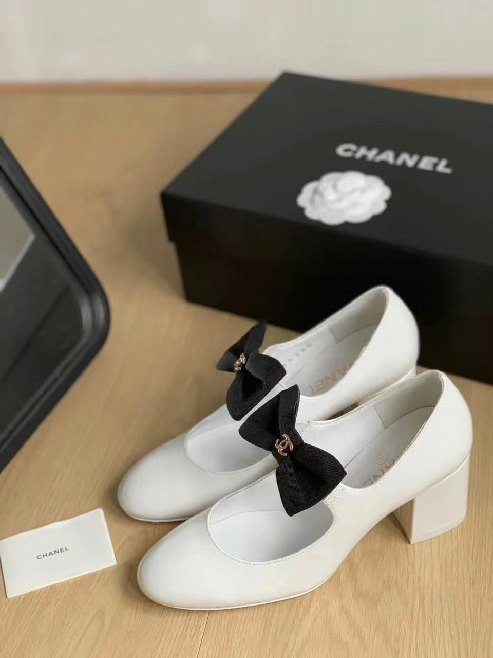Chanel Mary Janes White And Black G45356 B15113 Nt688 view 4