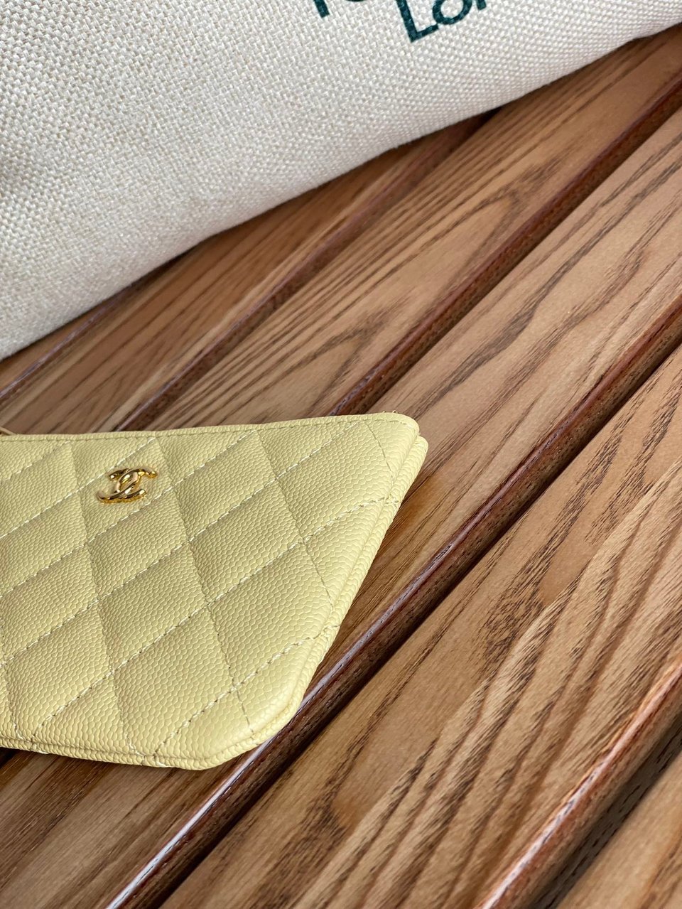 Chanel Zipped Wallet 15 Yellow Caviar Gold Hardware view 9