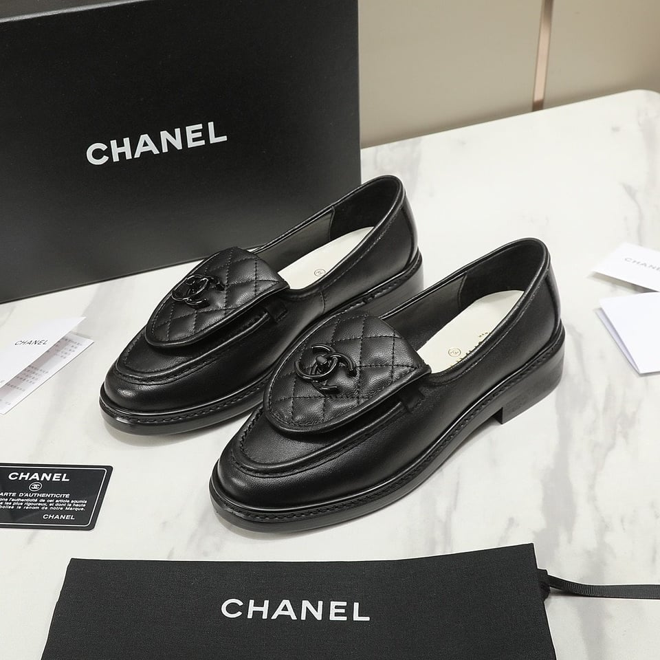Chanel Cc Nib Turnlock Moccasins Flat Loafers Black view 3