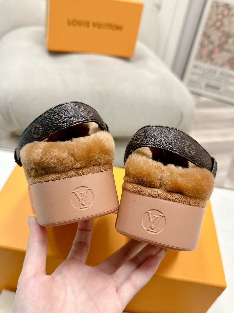 Louis Vuitton Aspen Comfort Clog Camel Brown 1Adc2B view 7