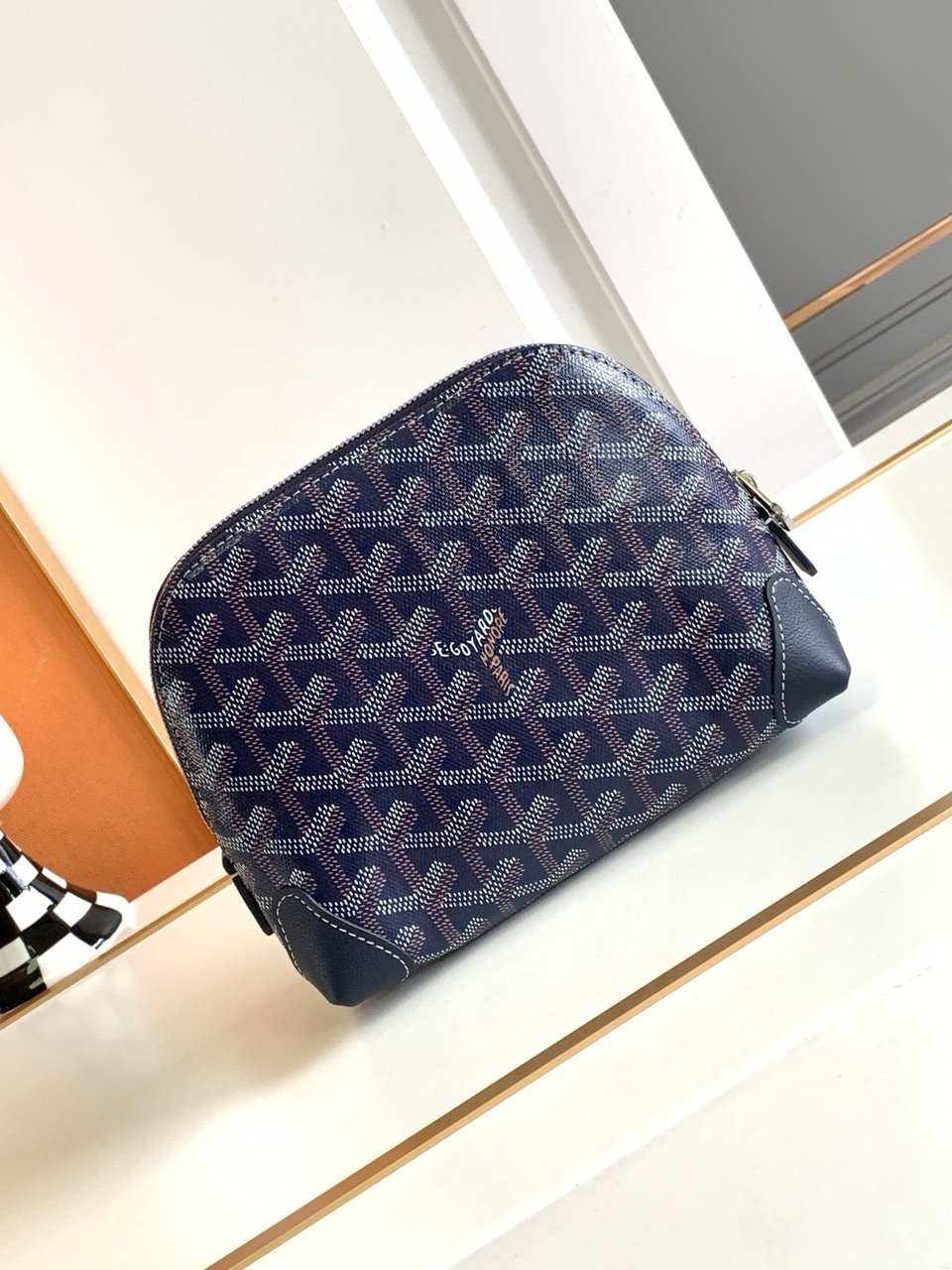 Goyard Vendôme Cosmetic Pouch 17cm Navy Goyardine Canvas And Calfskin Trim view 9