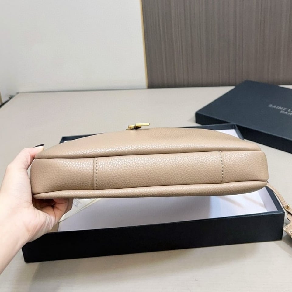 Saint Laurent Paris Vii Hobo Bag Beige 30Cm view 6