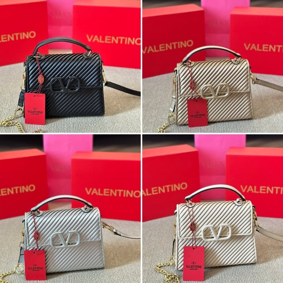 Valentino Garavani Small Vsling Handbag Black 20Cm Wb0F53Pfx view 4