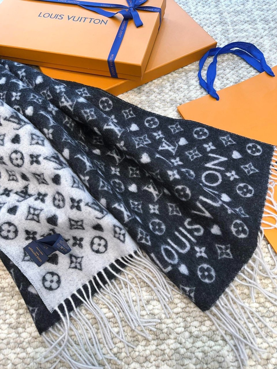 Louis Vuitton Classic Monogram Scarf For Women 200cm view 5