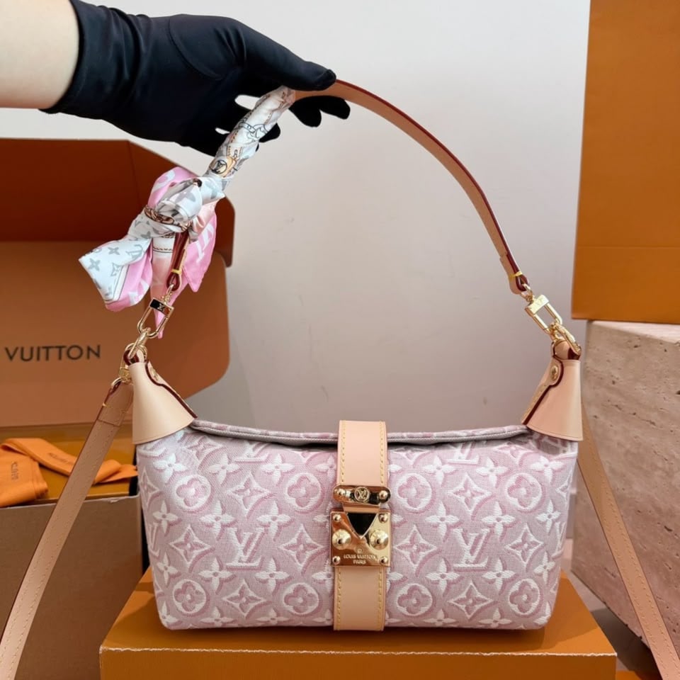 Louis Vuitton Pochette Mia M2A382 Pink 22cm/8.7in view 2