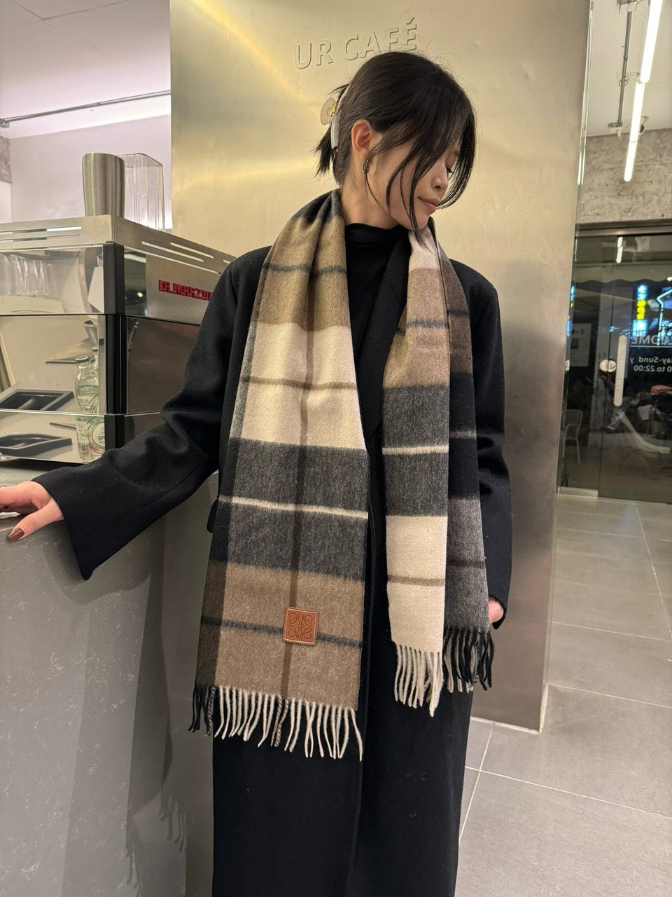 Loewe Cashmere Scarf Check Black Beige For Women 180cm view 3