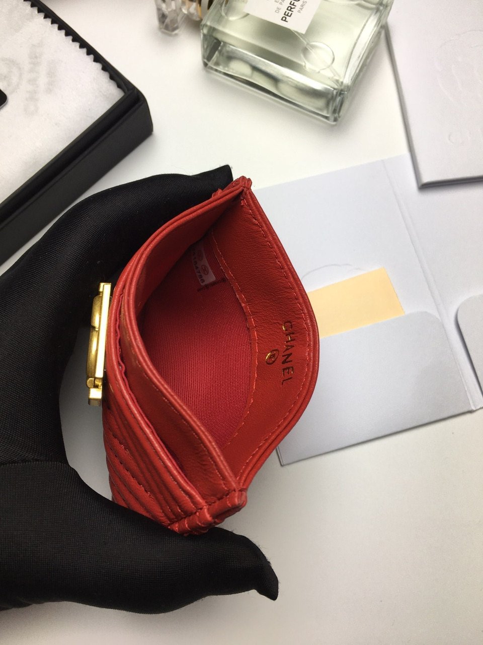 Chanel Line Card Holder 11.2 Red Calfskin Gold Icon view 4