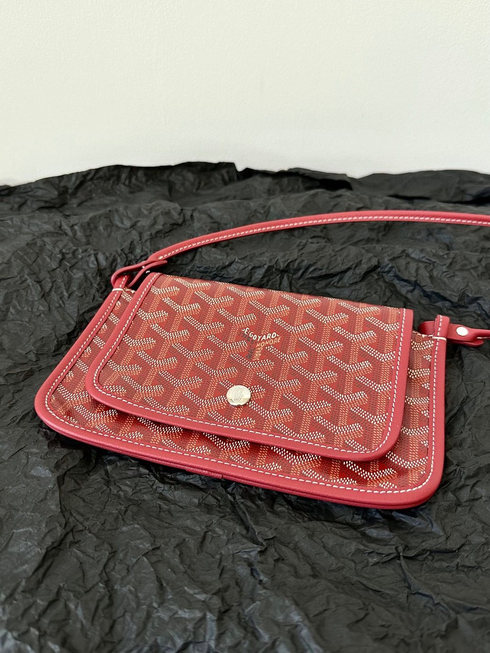 Goyard Plumet Pocket Wallet 20 Cm Classic Red Goyardine Canvas And Lambskin Trim view 7