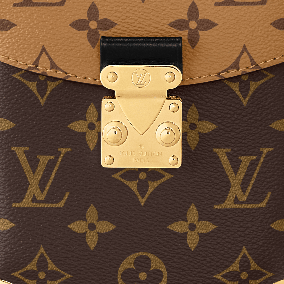 Louis Vuitton Camera Box M82465 view 4