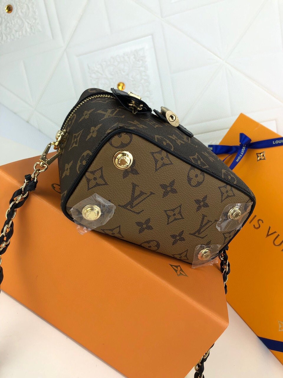 Louis Vuitton Monogram Vanity Pm M45165 view 7