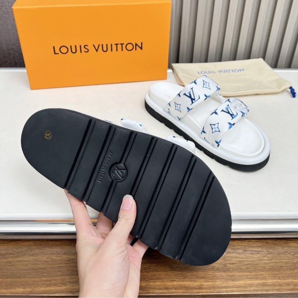 Louis Vuitton Monogram Pool Slides view 4