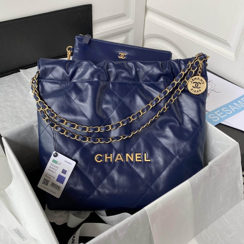 Chanel 22 Small Handbag Shiny Calfskin Blue Gold view 2