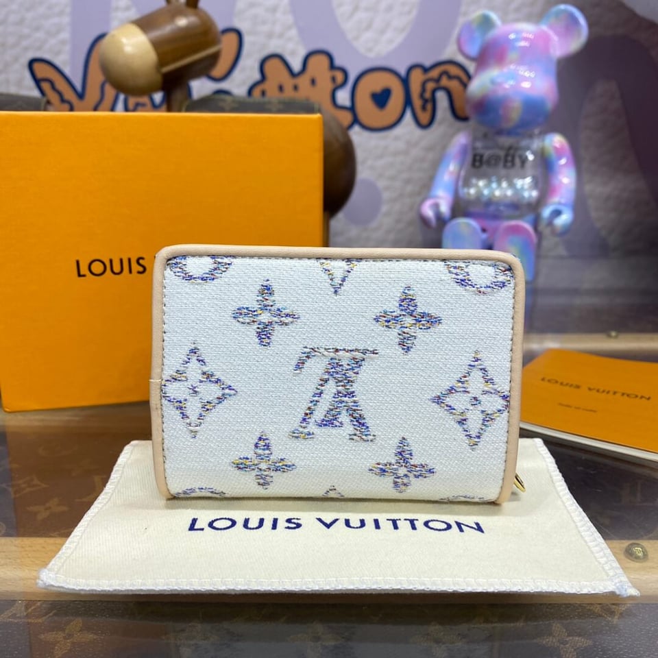 Louis Vuttion Monogram Jacquard Fabric Lou Wallet view 4