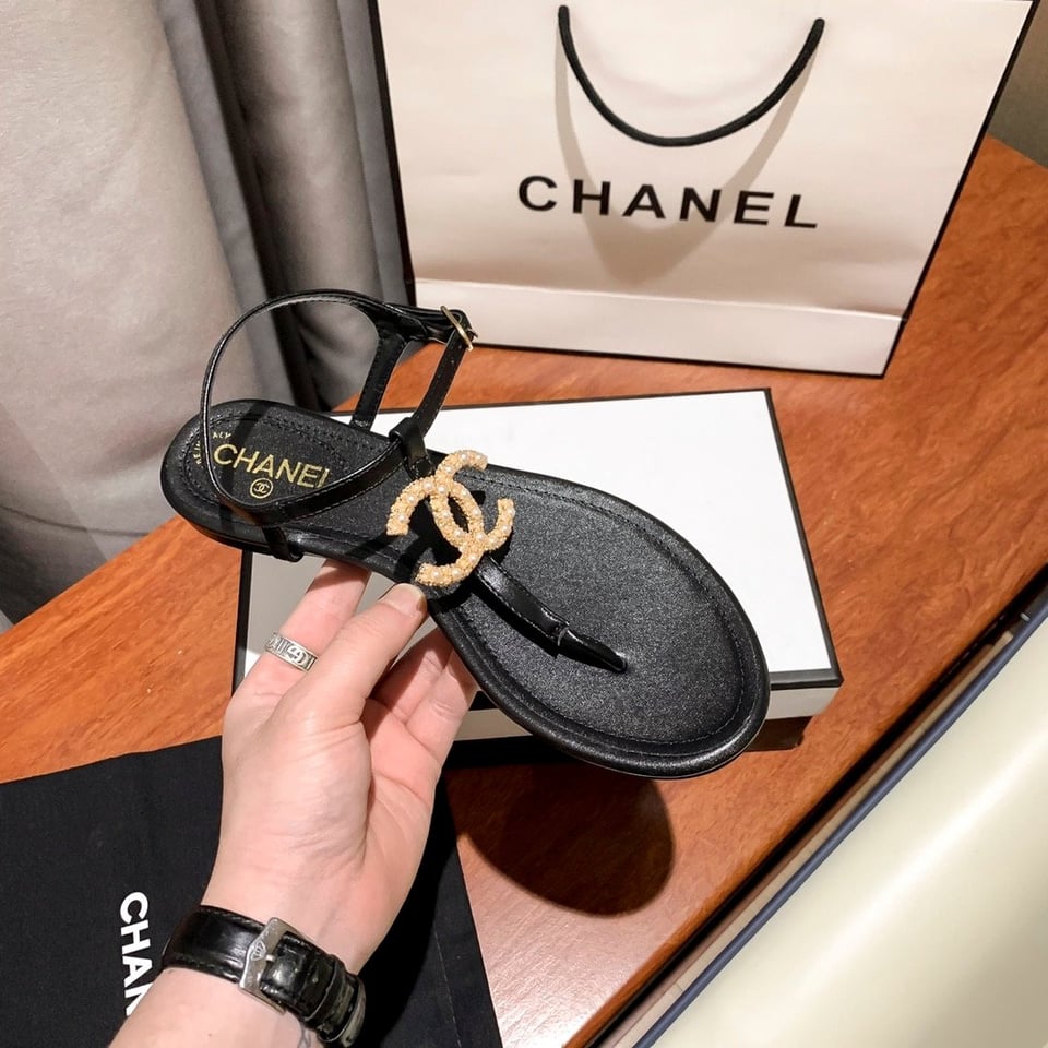 Chanel Gold Pearl Cc Logo Thong Sandals Black view 9