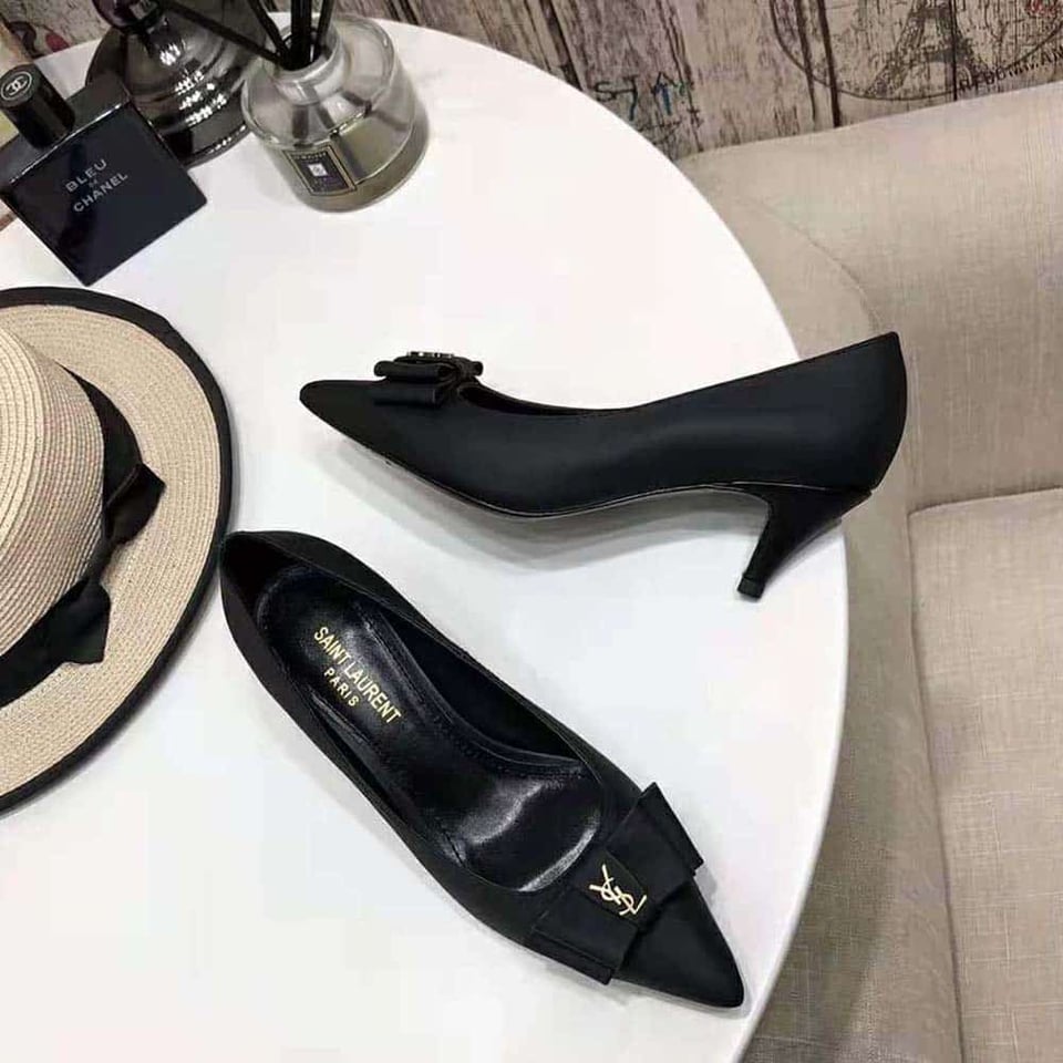 Saint Laurent Women’S Anais Bow Pumps In Black view 6