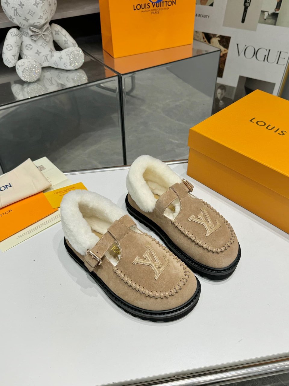 Louis Vuitton Colorado Comfort Mary Jane Beige 1Adc1P view 3