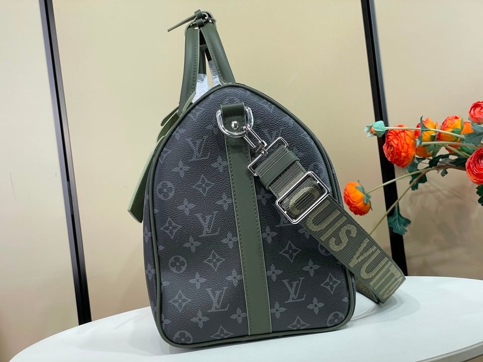 Louis Vuitton LV x TM Keepall Bandoulière 45cm/17.7in Khaki Green M28837 view 9