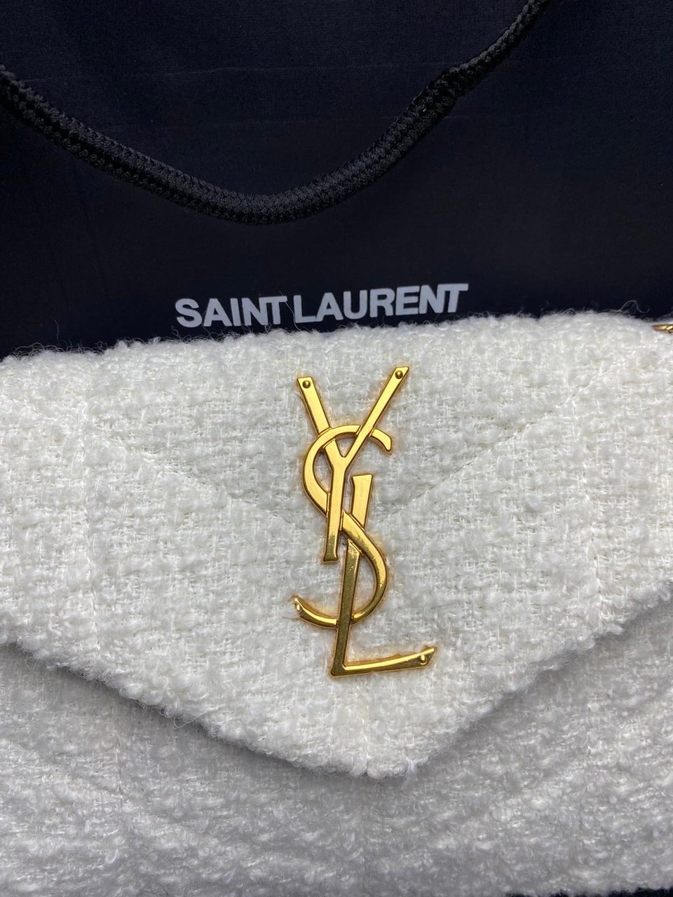 Saint Laurent Small Loulou Boucle Bag White 23Cm view 4