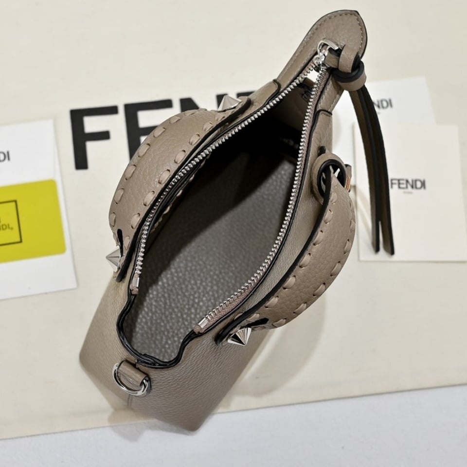 Fendi By The Way Selleria Medium Grey 20Cm view 6