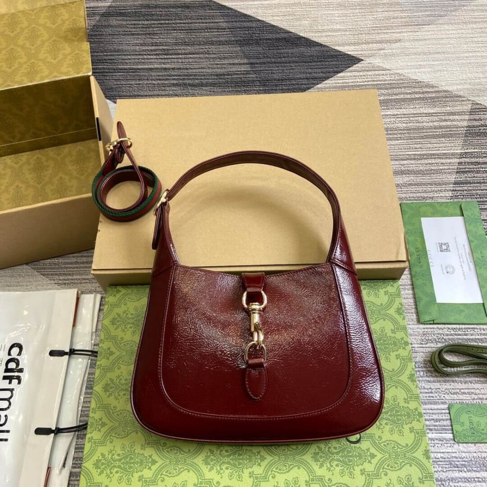 Gucci Jackie Small Shoulder Bag Patent Leather 27.5cm view 5