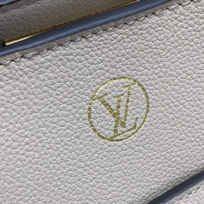 Louis Vuitton On My Side Mm 30Cm Greige view 8