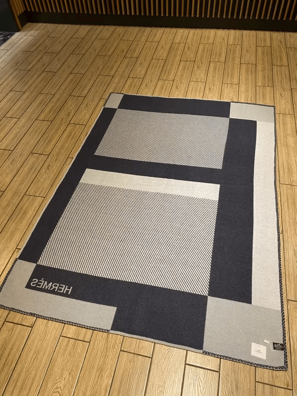 Hermes Luxury Cashmere Style Blanket view 8
