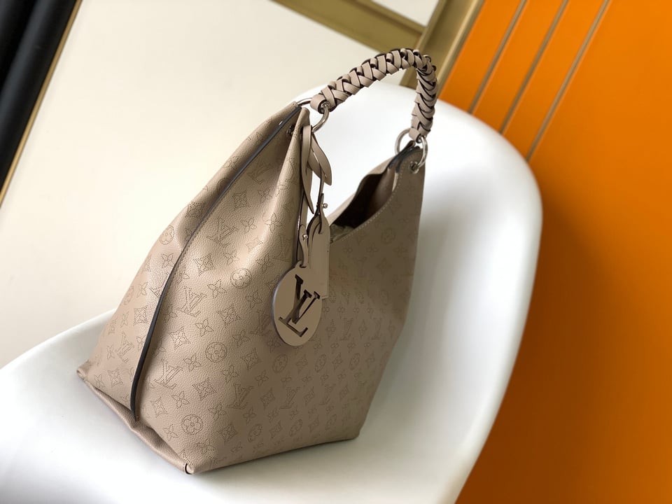 Louis Vuitton Carmel 40Cm Galet Gray view 3