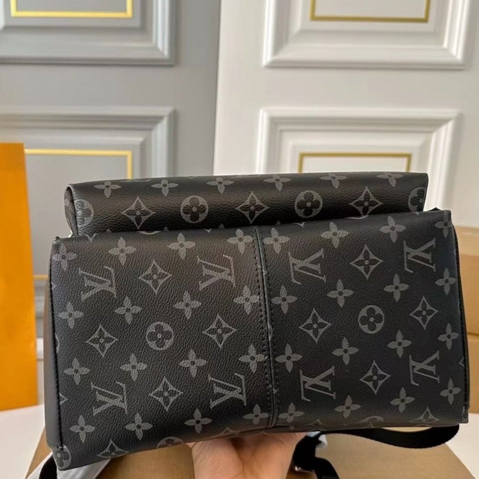 Louis Vuitton Discovery Monogram Eclipse Canvas Backpack Black 28Cm view 5