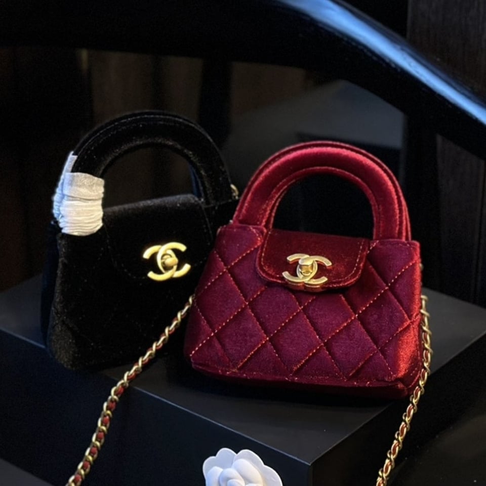 Chanel Velvet Nano Kelly Re Edition Black 13Cm/5.1in view 3