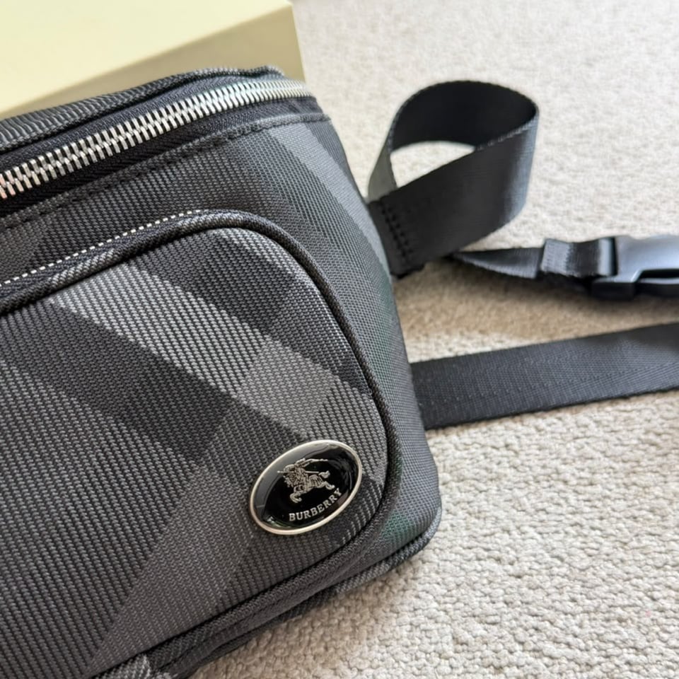 Burberry Gray ML Heritage Bag view 6