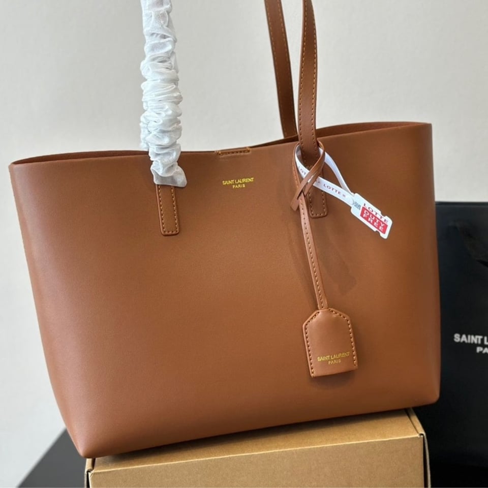 Saint Laurent Shopping Leather Brick 37Cm view 3