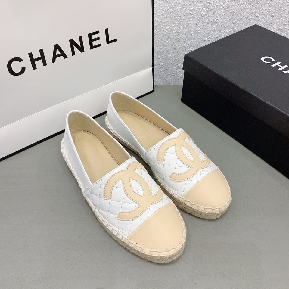 Chanel Cc Espadrilles Slip On White Beige view 5
