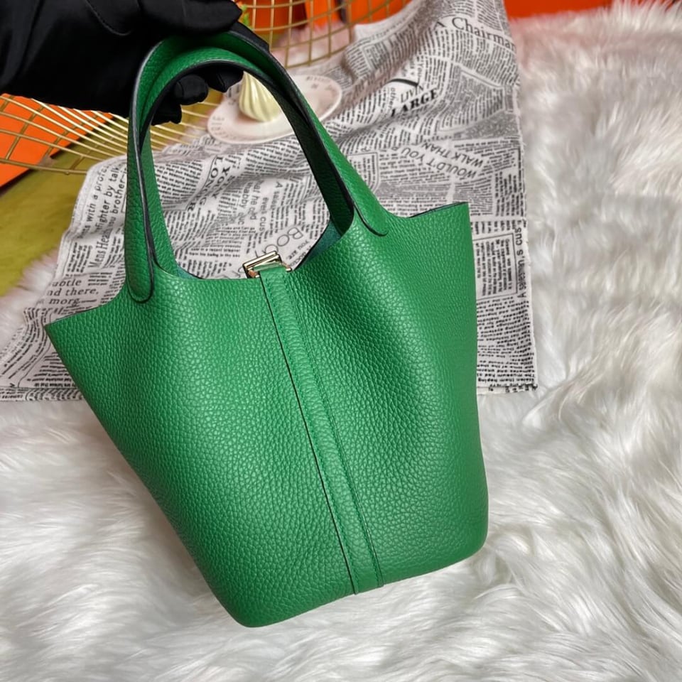 Hermes Picotin Lock Bag In Taurillon Clemence Bambou 22Cm view 4