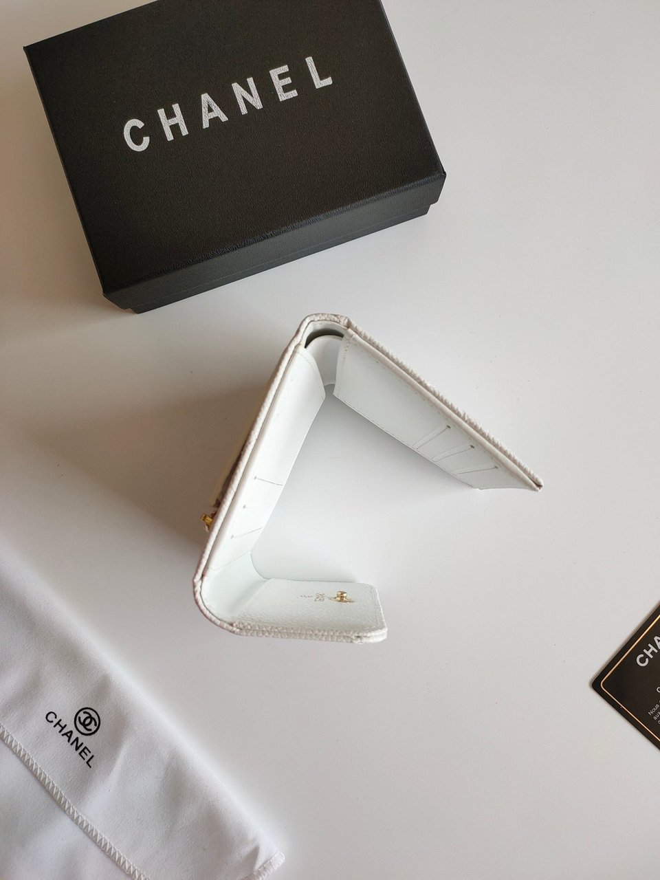 Chanel Square Purse 12 White Grained Calfskin Gold Icon view 8