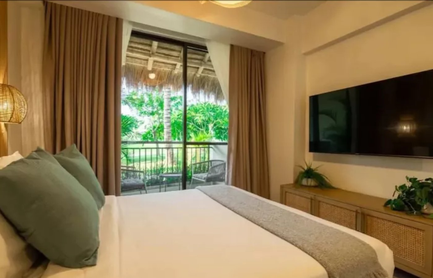 Photo 4 of 10 — Condo for sale, Solmera Coast - Bumi Building, San Juan