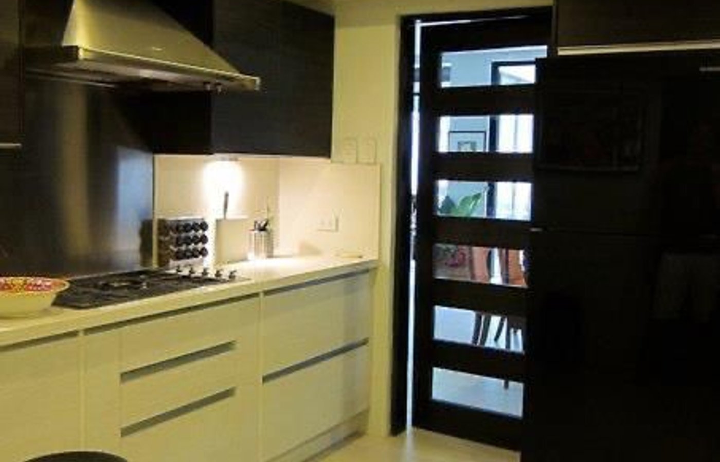 Photo 3 of 9 — 3BR house for sale, White Plains, Quezon City