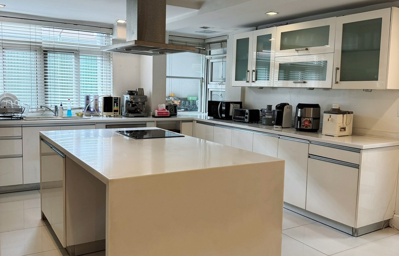 Photo 10 of 10 — 6BR house for sale, White Plains, Quezon City