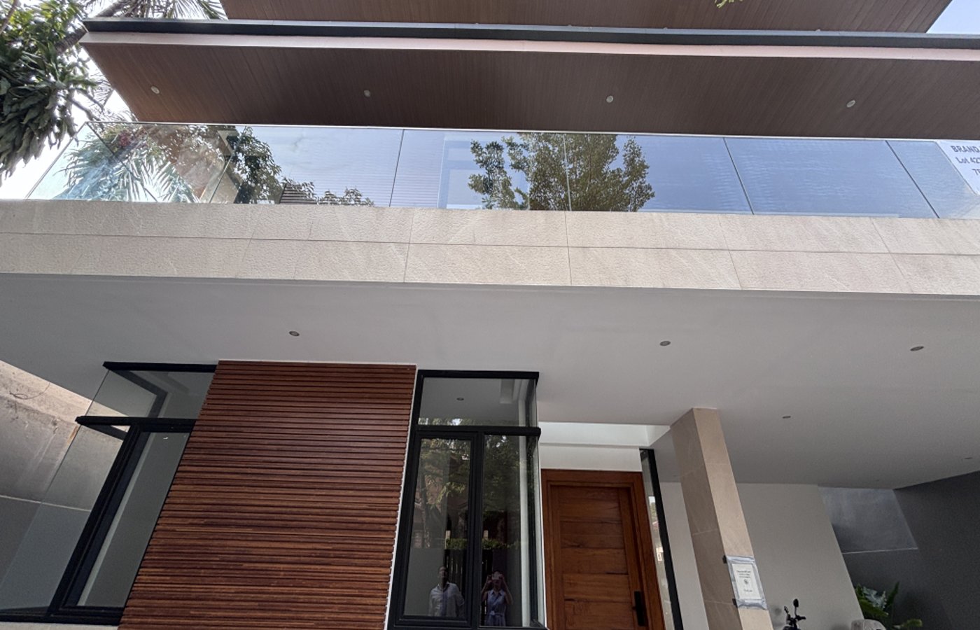 Photo 4 of 8 — 7BR house for sale, White Plains, Quezon City