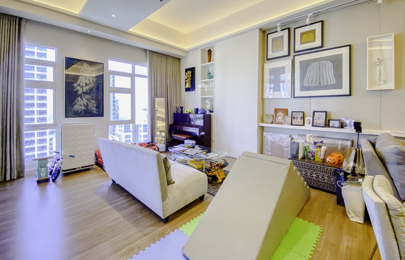 Photo 4 of 8 — 3BR condo for sale, Escala Salcedo, Makati