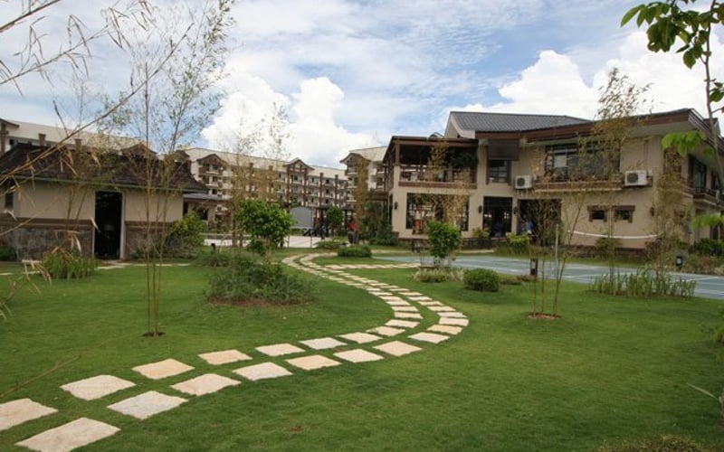 2BR Condo with Parking for Sale in Rosewood Pointe Taguig | Amber Building | DMCI Homes | Acacia Estate