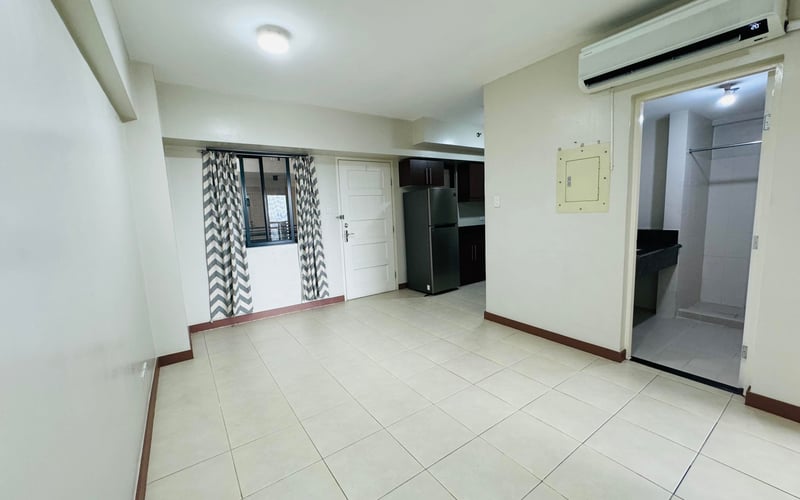 2BR Lower Penthouse Condo with Balcony at Flair Towers Mandaluyong DMCI Homes