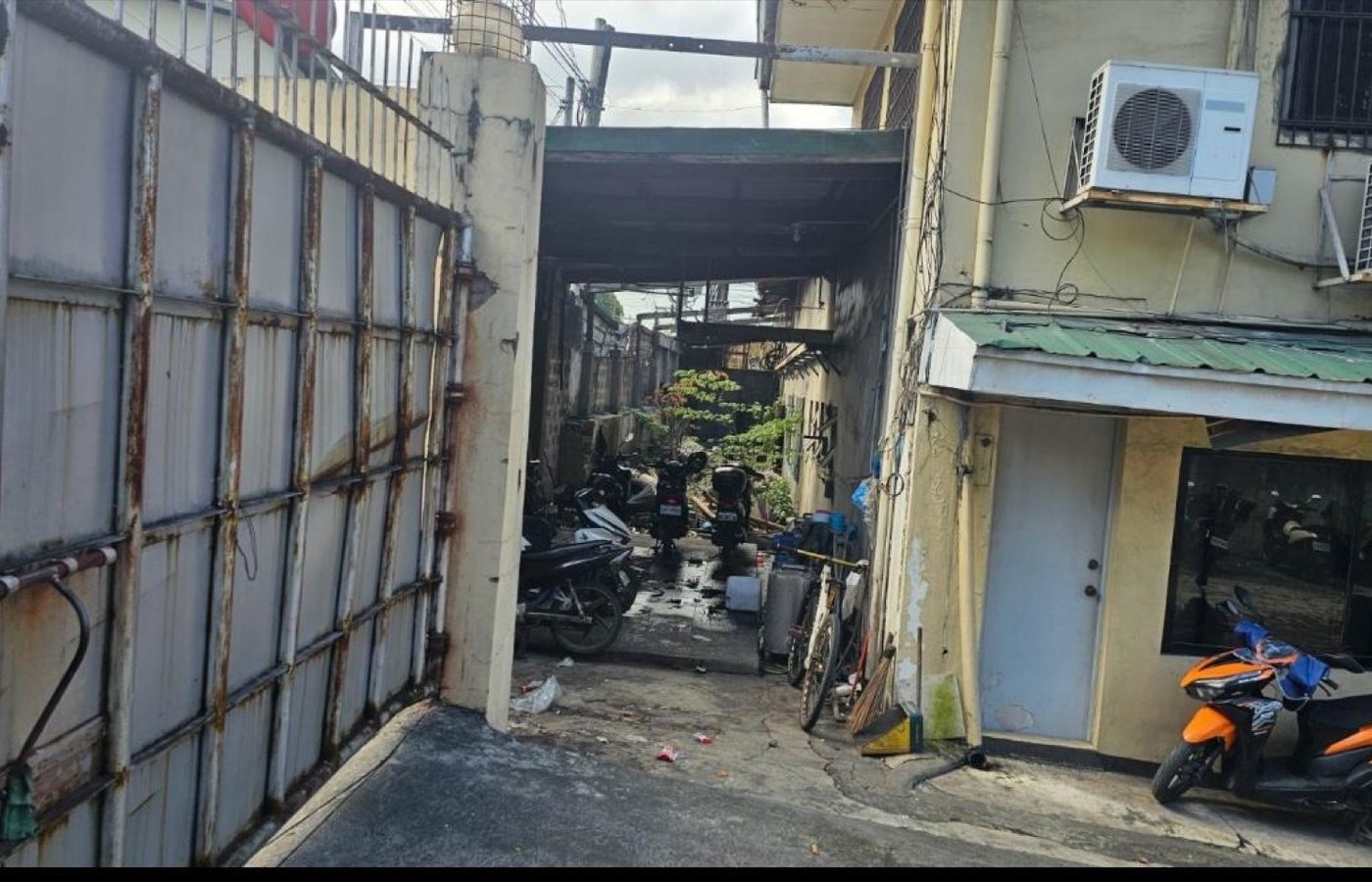 Photo 2 of 3 — Commercial lot for sale, Valenzuela
