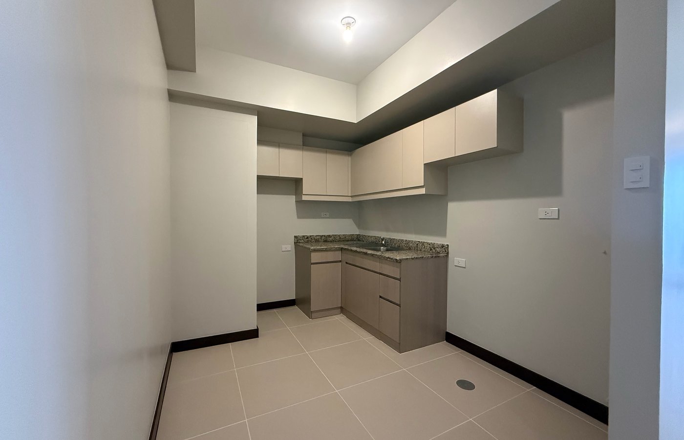 Photo 5 of 9 — 2BR condo for rent, The Oriana, Quezon City