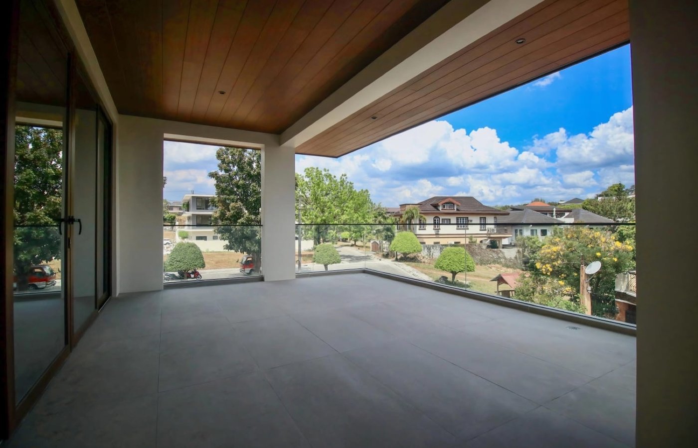 Photo 4 of 7 — 7BR house for sale, Tivoli Royale, Quezon City